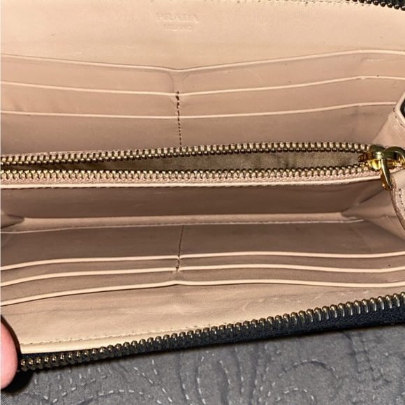 Parada Lux Continental Zip Wallet - Picture 5 of 6